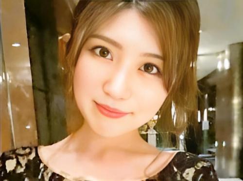 「チュ～してください」Iカップ美爆乳人妻はボイン＆スレンダーBODYで男に甘えて膣奥にチ〇ポ入れて中出しまでイキ乱れる