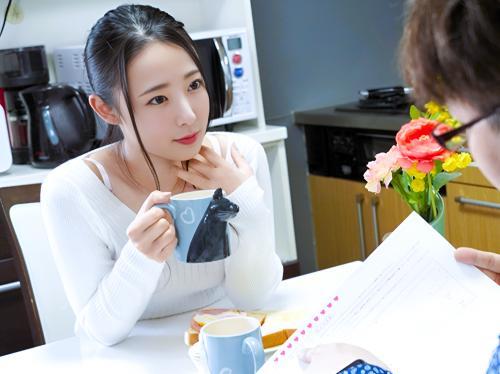 「ごめんなさい、管理人さんと何度も身体を重ねてしまいました」幸せを約束した大好きな彼女がオヤジに寝取られた【松岡すず】