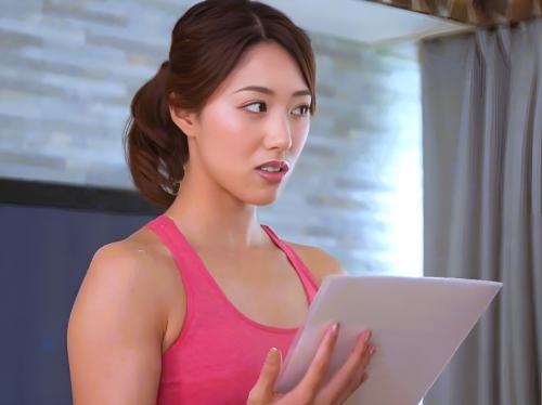 ＜人妻NTR＞美人人妻ヨガインストラクターが町内キャンプに参加してオヤジたちにチ〇ポ突っ込まれ中出しされ喘ぎイキまくる
