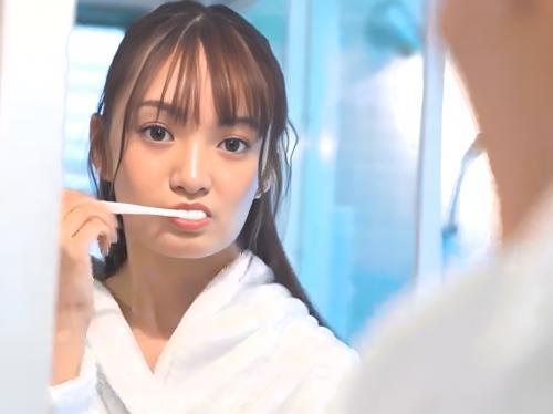 【渚恋生】モーニング歯磨き姿が美しい元宝塚『桜月のあ』のプライベート映像からエロ映像まで満載でAVデビュー作品！