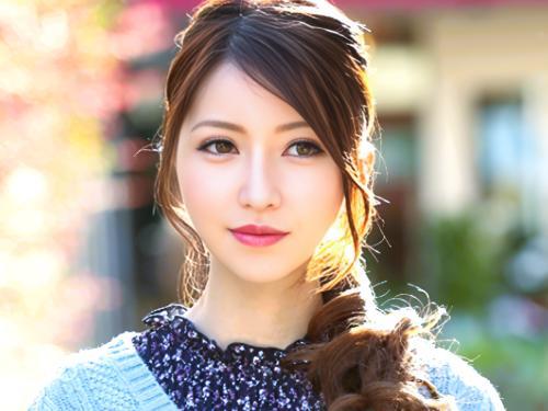 「あ～おチン〇ンが奥まで入ってるぅ～気持ちいいぃ～」清楚な美人人妻は無料マッサージでクリや敏感乳首だけでもイクよ