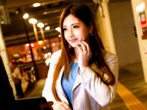 「すごい上手じゃないですか～」セレブ巨乳熟女は久しぶりのチ〇ポを膣奥に入れてたっぷり中出しフィニッシュ＜人妻ナンパ＞
