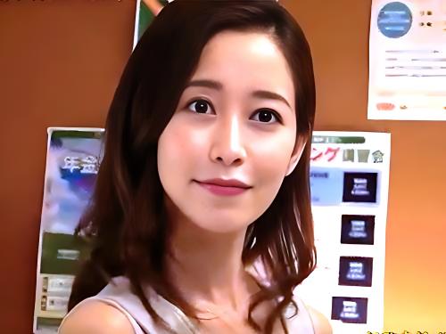 ＜地方熟女ママ＞スナックの美人ママがいる店が繁盛する秘密は中出しが出来るかもしれない妄想オヤジが通い続けるから