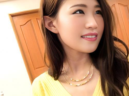 「あ～ん、激しすぎます！」セレブ美人人妻は外国人の旦那のチ〇ポでも物足りず他人のチ〇ポを入れて中出しセックスでイキ乱れる