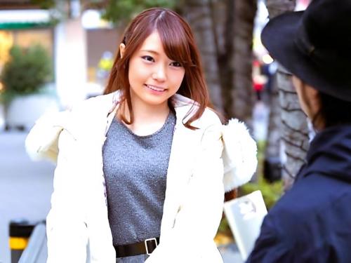 ＜人妻ナンパ＞産後間もない清楚な美人人妻はセックスレスで敏感になってる膣奥へチ〇ポを突っ込んで無許可中出しセックス