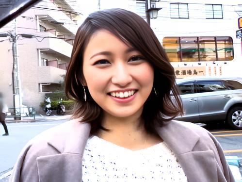 ＜人妻ナンパ＞清楚な美人人妻は見た目に反してエロ痴女♡パワーファックでビクビク痙攣絶頂からの中出し【本田瞳】