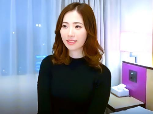 ＜人妻ナンパ＞清楚な色白美人人妻が他人棒が入ると清楚さはなくなり獣のように激しく喘ぎまくってたっぷり中出し