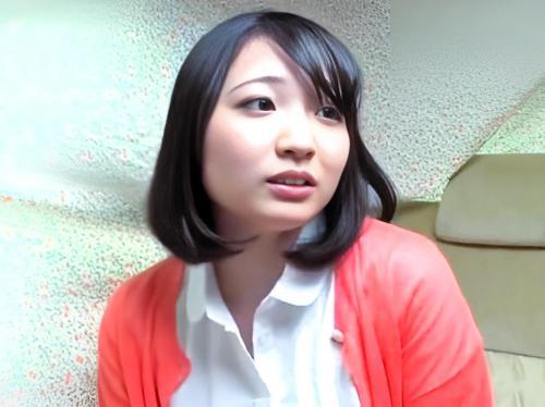 ＜熟女ナンパ＞セレブで清楚な人妻は敏感でブラの上からでも感じて他人のチ〇ポでも欲しくなってくる