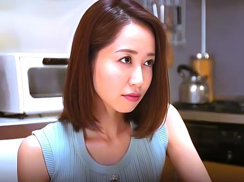 大家さんに家賃を身体で払っていた美人人妻は次第にそのデカチンの気持ち良さから旦那がそばにいても求めるように【篠田ゆう】