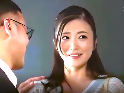 「下着になるの抵抗ないわけないけど」と美人妻はモデルになるが下着だけでなく他人のチ〇ポに惚れて堕ちていく＜人妻NTR＞