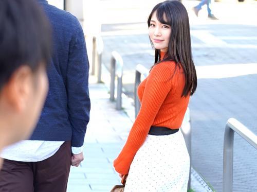 ＜不倫人妻＞隣に引っ越してきたSS級美人人妻はエロ過ぎる♡嫁がいない時に訪ねてきて不倫セックスでハメまくる　鈴村あいり