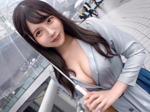 【素人ナンパ】「クリトリスでかいね！！」まだまだ初々しい女子大生はクリデカ♡イヤらしく勃起させている陰核をこすると…