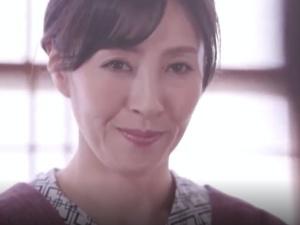 「だめよ…だめなの…」家族旅行でつながってしまった義理の母子！！映画女優のように美しい義母にくびったけとなり…