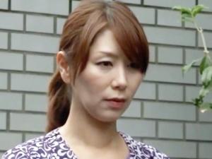 【嫁の母】「戻ってきてあげてください…」娘の不貞を詫びる母…言い訳がましくも同情を誘うその姿に、妙なムラムラが湧いてきて