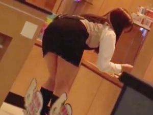 【店内レイプ】妙にヤリたくなるパチンコ店員！！あまりにも強引な鬼畜相手になすすべもなく中出しまで一直線に女は犯される！！