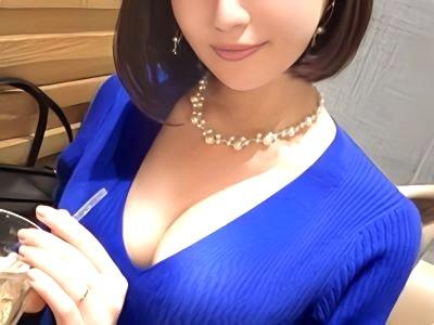 【SSS級の人妻】『エロ美巨乳すぎｗ』爆乳Gカップ妻が自宅不倫でM男に乳首責めコスプレSMプレイ♥素人美熟女ナンパ企画