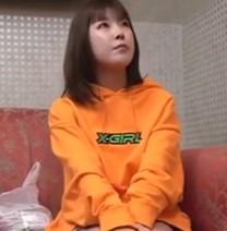 上京したての美巨乳ネカフェ難民ちゃんとホテルで撮影！