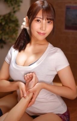 【やわらか白オッパイの好みのタイプすぎるメンエス嬢。キワドイ服でほぼ全部見えすぎマッサージ！】身体を全開で押し当ててくるマッサージで客は財布を全開！