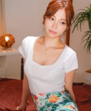 【美巨乳目当てに訪れるエロ客も友達感覚でサラリと受け止めるオープンマインドメンエス嬢。ただしガチ欲情したチ●ポには思わずメスの部分を見せてしまう、ガード弱め性欲強めの男心くすぐりサービス！】