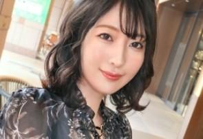 【訳ありな人妻】「騎乗位のとき、自ら動くタイプです。。。」気持ち良いところを探しては、無心に腰を振り続け、快楽の波を自分から引き寄せる。