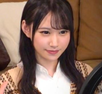 はにかみ笑顔がかわいいダンス系T●kT●er 【りか/20】恋人気分のイチャラブセックス→ダンス仕込みの騎乗位ピストンで踊りまくる！