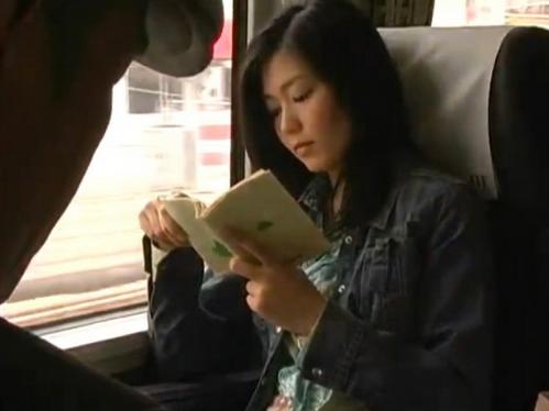 【ヘンリー塚本】電車で物欲しそうな熟女をナンパ！あっさり連れ込み成功、美しく熟れたカラダを味わいハードにちんぽハメまくる