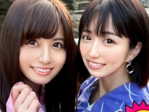カワイイ女子大生コンビが４人で入り乱れて乱交SEX！大絶叫しながらお遊びちんぽにイキまくるロリ体型の美少女達！