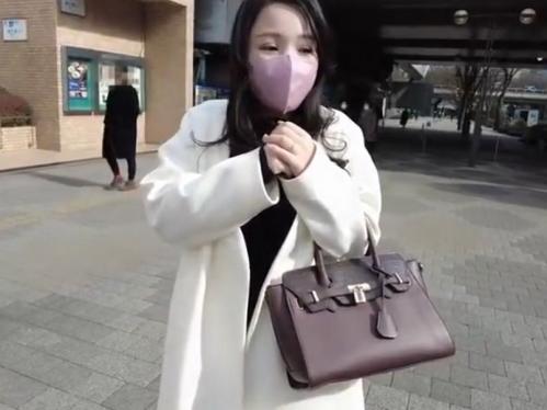 【人妻ナンパ】四十路とは思えぬハリハリ巨乳奥様とお遊びSEX！イイ身体を惜し気もなく晒しアヘ顔、中出しまで受け入れちゃう