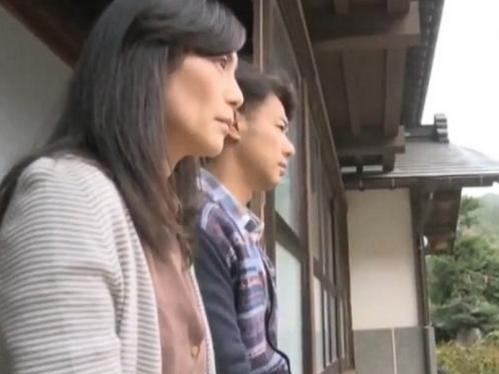 『やっぱり妊娠してたわ…』息子ちんぽに中出しされてしまう熟女お義母さん！他、疼く身体を息子にゆだねる近親相姦オムニバス！