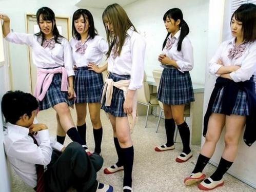 【女子校生ｘレイプ】最初はイジメていた女子だが返り討ち！抵抗するがオトコの力には勝てずカワイイ身体を犯されてしまう復讐！