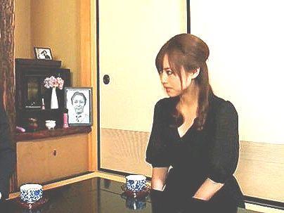 ＜未亡人NTR！＞「久しぶりなの…♡」欲求不満すぎる未亡人！旦那の友人とエロ行為で興奮シチャウゾ(無料エロ動画)