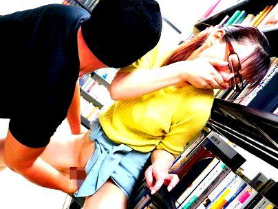 ＜清楚眼鏡女！＞「声でちやうの…♡イッチャウ～」メガネのボインオネエサン！潮吹き絶頂アクメ痴●されとる！！