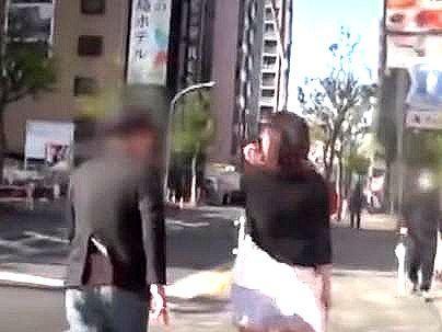 ＜ガチ企画！＞「え？コレからですか？」素人娘の恥じらいがたまんね～！素股で興奮してオチンポ出し入れすっぞ(エロ動画)