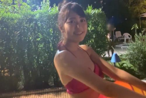 流行りのナイトプールでナンパした現役女子大生をホテルへ持ち帰り♡とにかくフェラチオ大好きご奉仕フェラｗｗ中ハメフィニッシュ！