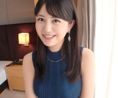 【現役モデル】174cmの長身美女！若さ溢れる白い瑞肌で清楚な雰囲気を漂わすスタイル抜群のお姉さん