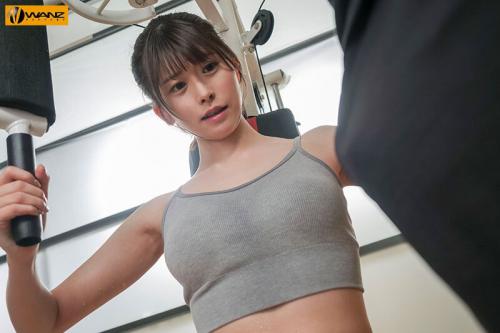 【明日見未来×NTR】ジムトレーナーと不倫セックスに溺れる巨乳妻！鍛え上げられたバキバキチンポに寝取られる！