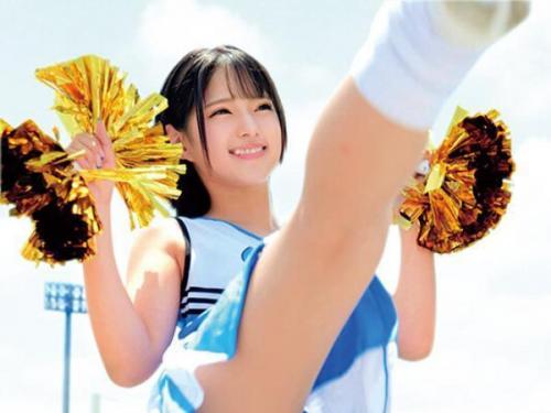 【セックス】「元気あふれる私を、もっと淫乱にしてください♪」淫乱トレーナーによって調教され、チアリーダーの美少女が快感に没頭する！