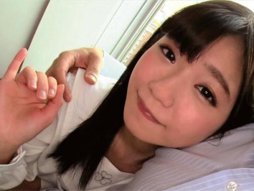 【禁断の関係】華奢で純粋な教え子をそそのかす個人教師！許されない愛欲に溺れ、彼女を完全に魅了する禁断のひととき