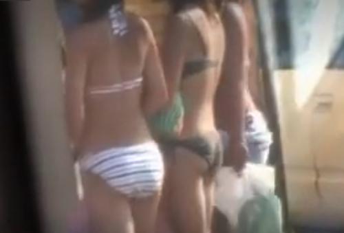 真夏の海水浴場盗撮。