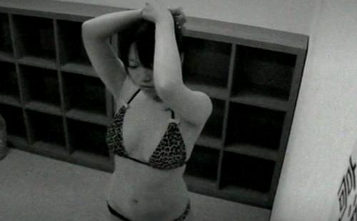 脱衣所隠し撮り。