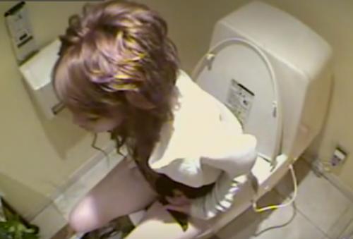女子トイレギャル盗撮。