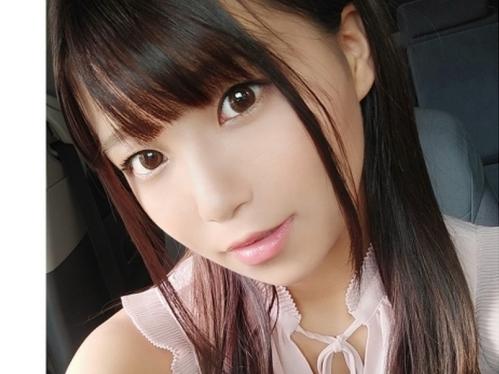 駐車場でオナニーしているスレンダー美女を発見！火照っているカラダを滅茶苦茶ハメまくって濃厚中出しする超ラッキーセックス！