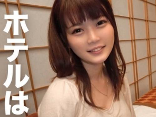 とびっきりカワイイがちんぽ大好き少女！おやじ彼氏に突かれまくりエロイ表情でイキまくる、イャラブハードセックスに大満足！