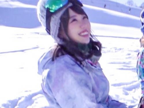【素人ナンパ】癒し系Gカップ美乳娘をゲレンデでGET！ウエアを剥ぎとり、そそるカラダを思う存分味わいつつ最後は濃厚中出し