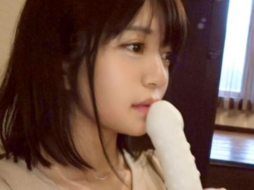 SSS級美少女がドM丸出しセックス！超スレンダーボディがメッタ刺しされスパンキング、大喜びで激イキする恥ずかしのイイ女！