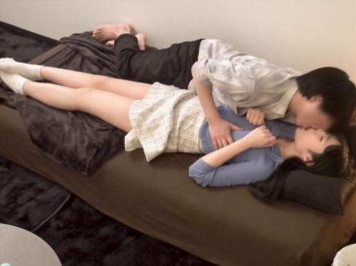 関西弁がカワイイ女子大生を連れ込み成功！足ピーンで愛撫を受け入れもう言いなり、隠し撮りされているとも知らずにヤラれまくる