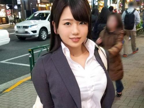 【素人ナンパ】インタビューと騙された清楚OL(22) スーツを剥ぎとられ素っ裸、ご奉仕させられ好き放題ハメられてしまう！