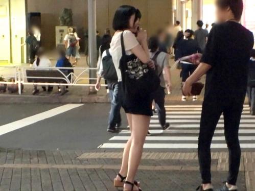 【素人ナンパ】スタイル抜群の黒髪ボブお姉さん(23)恥ずかしがるなかピンク巨乳ポロリ、ゴリ押しで脱がせてハメまくっちゃう