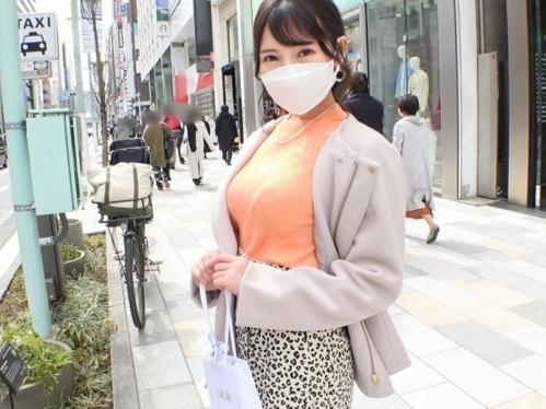 【素人ナンパ】ニットパンパン爆乳お姉さん(26)上品清楚だったがヨダレフェラ、挿入されれば下品に悶えまくる乳揺れSEX！