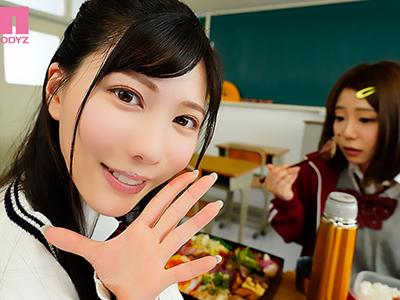 【女子校生】スレンダー美少女の挑発的フェラ！パイパンで感じる寝取りの瞬間全身が震えるスリルを味わえ！